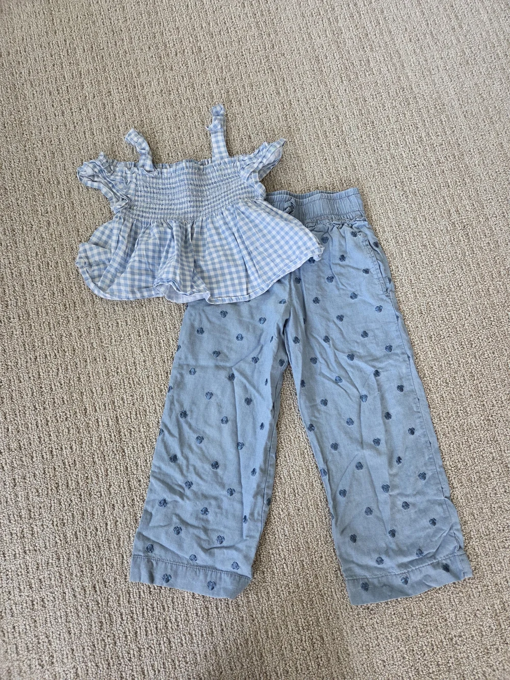 Disney Parks Girls Embroidered Pants and Tommy Bahama Top Size 5/6